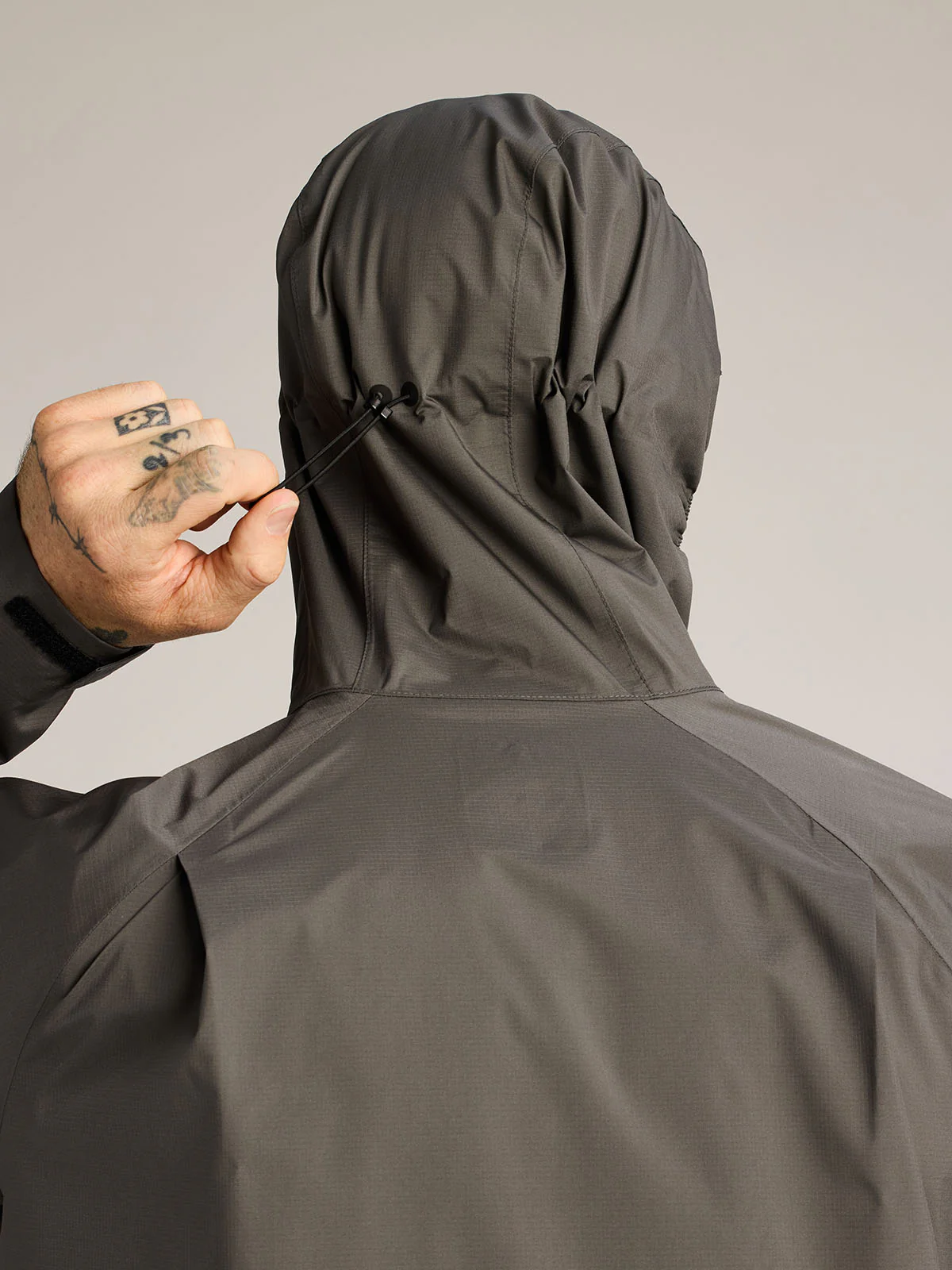 Stratus Rain Shell - Image 11