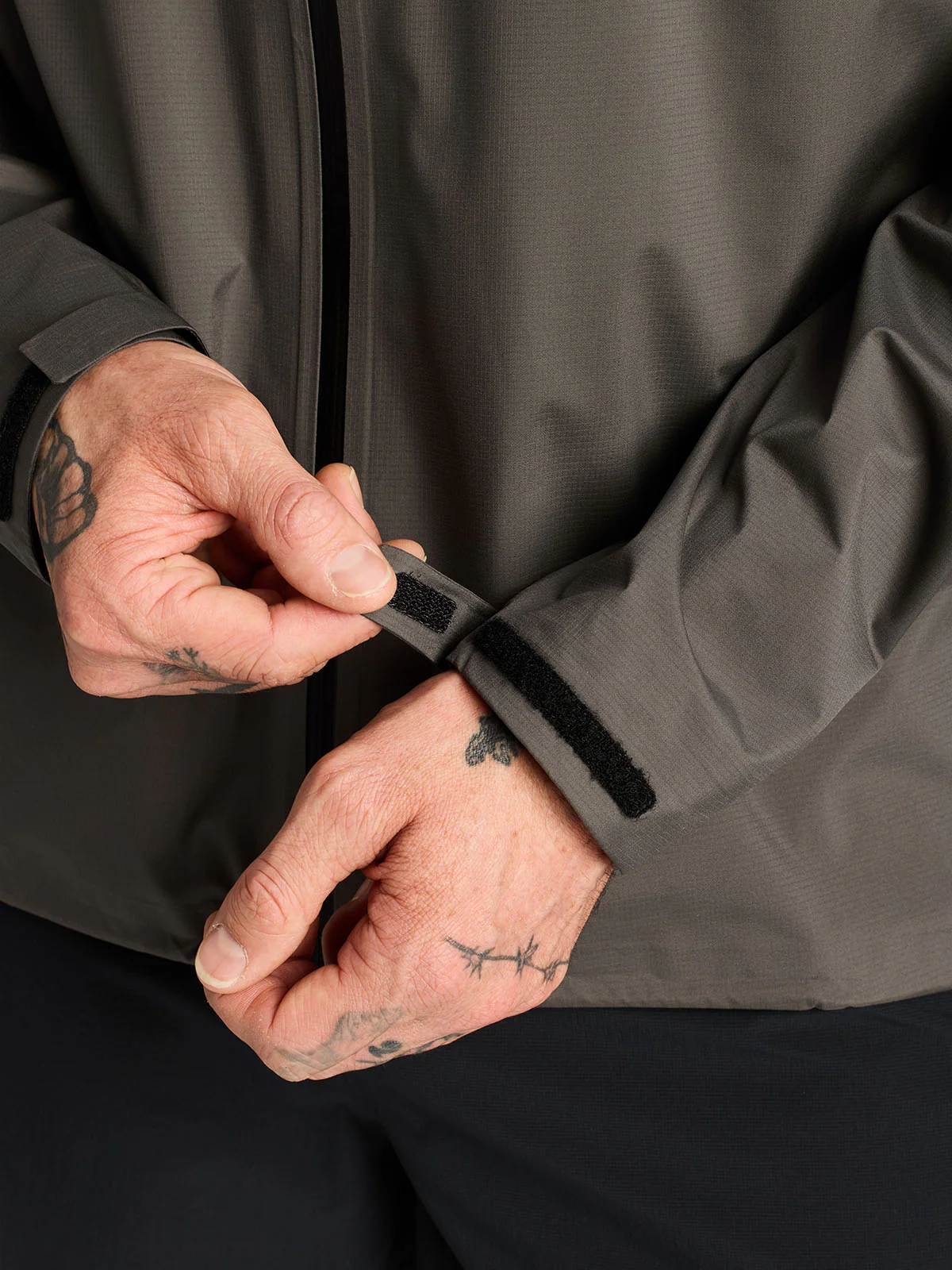 Stratus Rain Shell - Image 15
